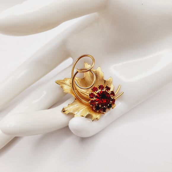 Vintage Gold Tone Maple Leaf Brooch with Red Rhinestones – 1.5 Inches - Picture 3 of 8